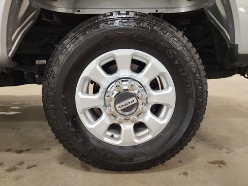 Used 2024 Ford F350 XLT AWD/4WD image 23