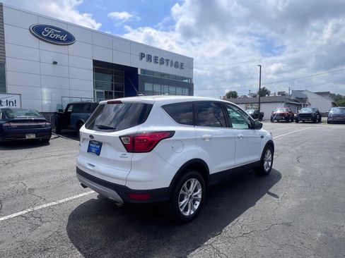 Used 2019 Ford Escape SE FWD image 10