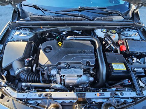 Used 2024 Chevrolet Malibu LT image 31