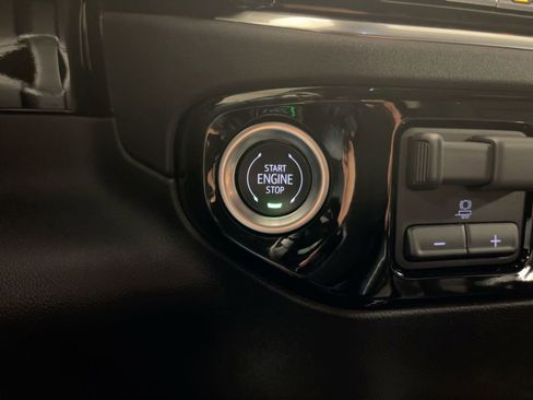 Used 2025 Chevrolet Silverado 1500 RST w/ Convenience Package II image 27