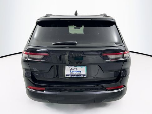 Used 2023 Jeep Grand Cherokee L Laredo image 6