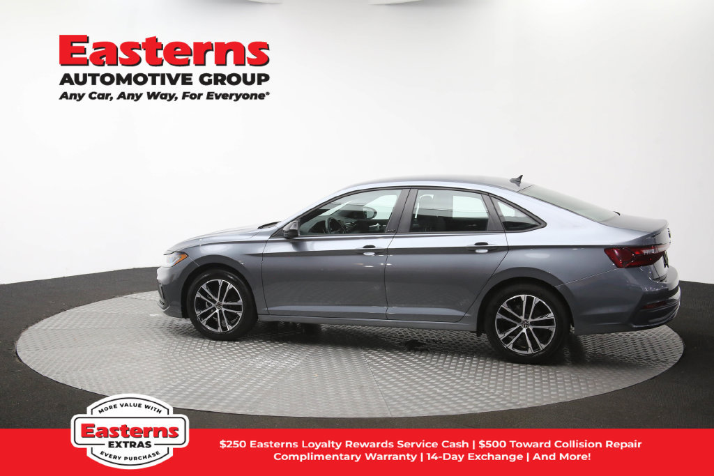 Used 2025 Volkswagen Jetta Sport FWD image 62
