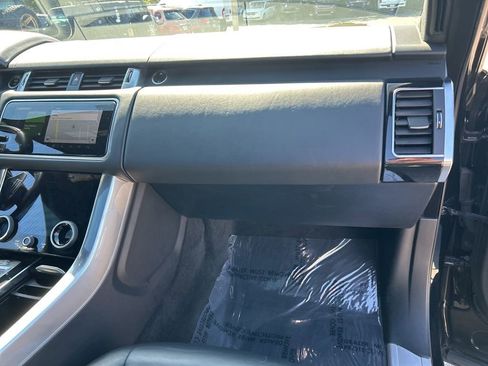 Used 2019 Land Rover Range Rover Sport Supercharged image 24