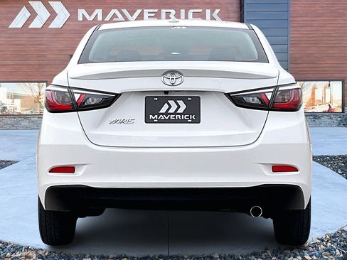 Used 2019 Toyota Yaris LE image 6