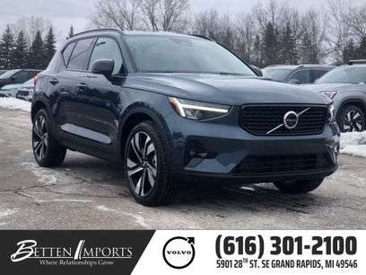 New 2026 Volvo XC40 B5 Plus w/ Protection Package Premier