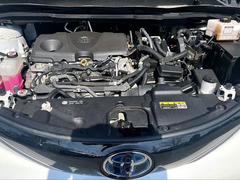 Used 2021 Toyota Sienna Limited image 10