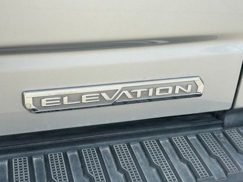 Used 2022 GMC Sierra 1500 Elevation w/ Elevation Premium Package image 12