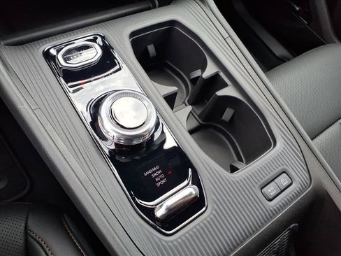 New 2026 Jeep Cherokee Limited AWD/4WD image 32