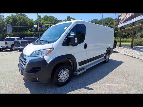 Used 2025 RAM ProMaster 2500 w/ U-Haul Equipment Group FWD image 4