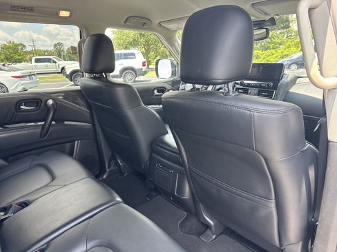 Used 2024 Nissan Armada SV AWD/4WD image 31