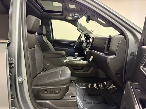 New 2026 GMC Sierra 1500 SLT image 28