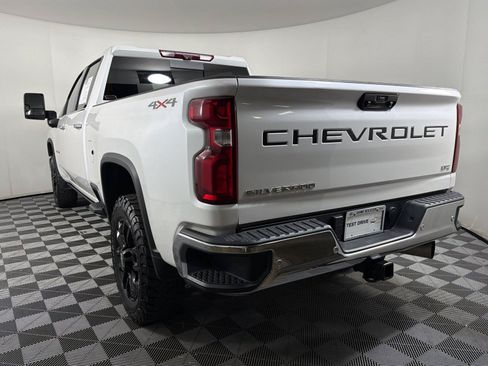 Used 2024 Chevrolet Silverado 2500 LTZ w/ LTZ Convenience Package AWD/4WD image 4