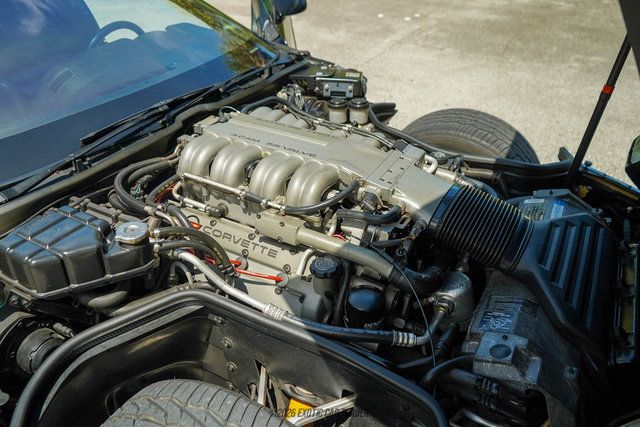 Used 1990 Chevrolet Corvette ZR-1 RWD image 28