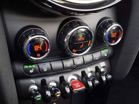 Used 2022 MINI Cooper S w/ Driver Assistance Package image 15