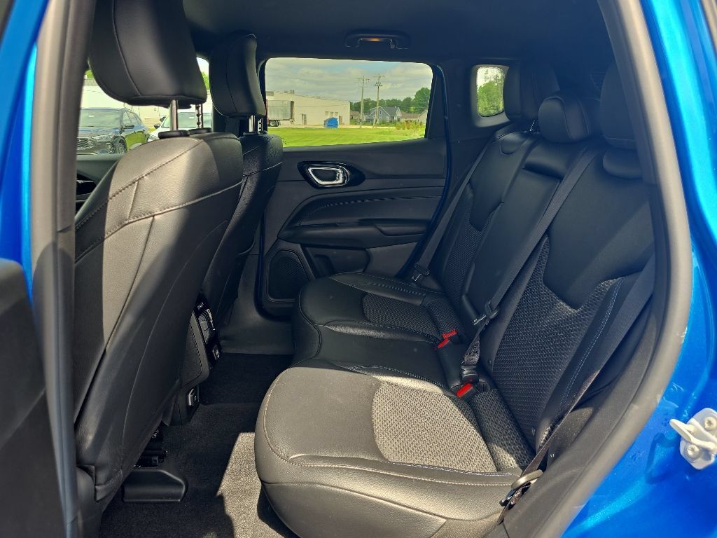 Certified 2026 Jeep Compass Latitude AWD/4WD image 18