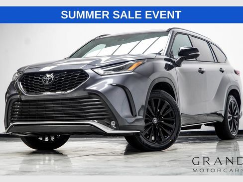 Used 2025 Toyota Highlander XSE AWD/4WD image 1
