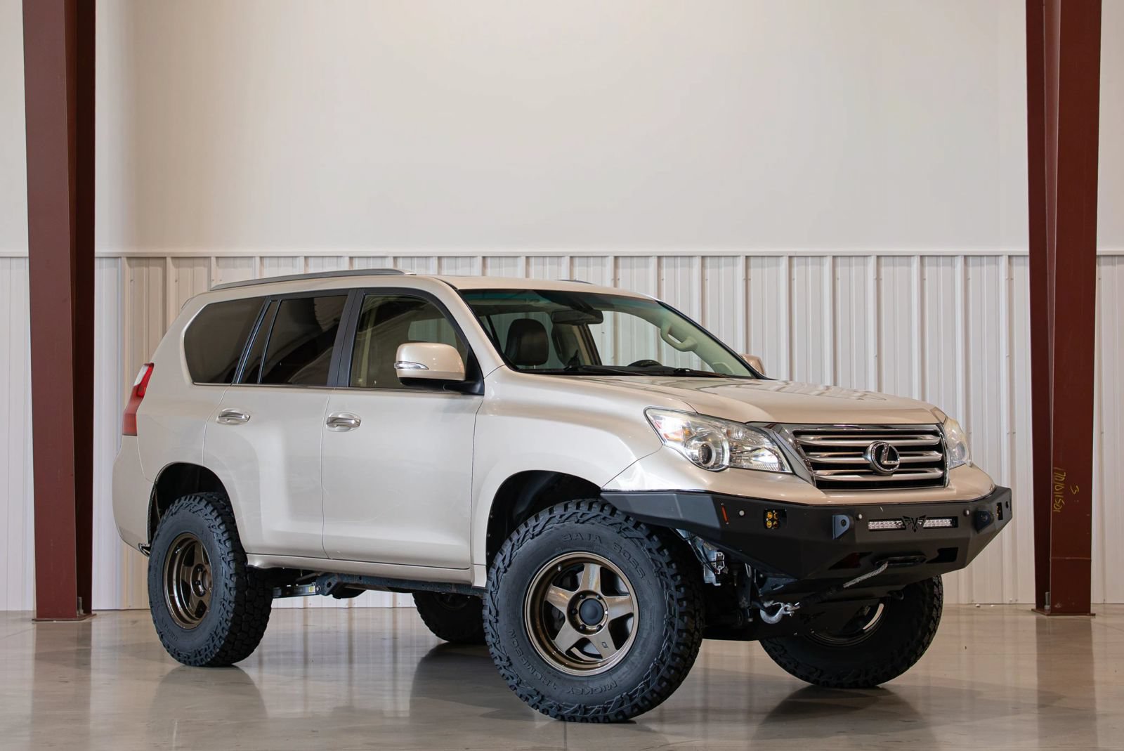 Used 2011 Lexus GX 460 w/ Convenience Pkg AWD/4WD image 1