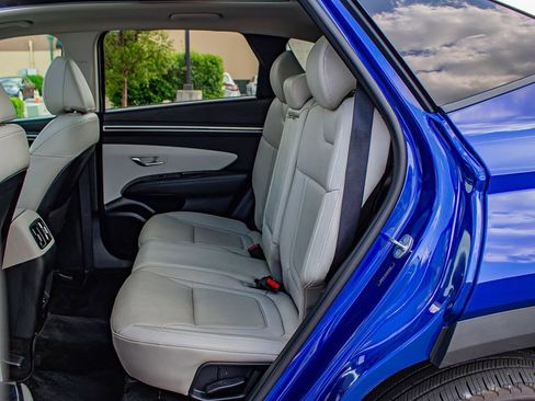 Used 2022 Hyundai Tucson Limited w/ Cargo Package AWD/4WD image 13