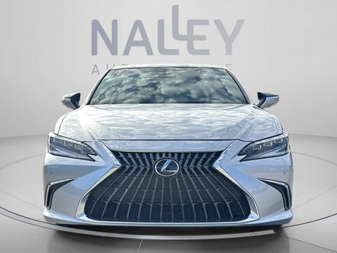 Used 2025 Lexus ES 350 Ultra Luxury w/ Accessory Package (Z2) FWD image 9