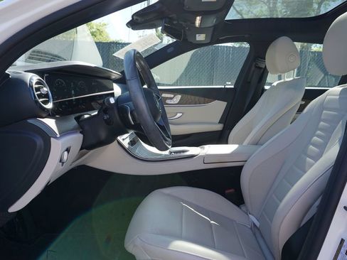 Used 2022 Mercedes-Benz E 350 Sedan image 9