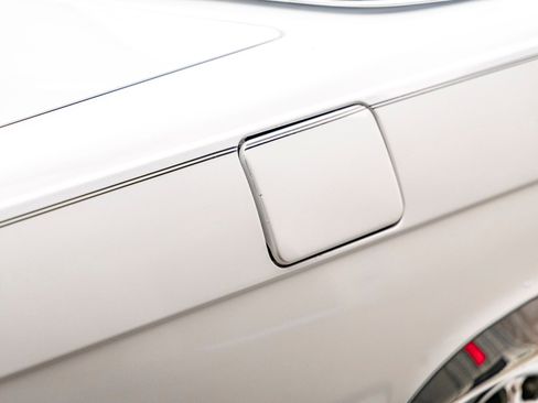 Used 1987 Mercedes-Benz 560 SL image 36