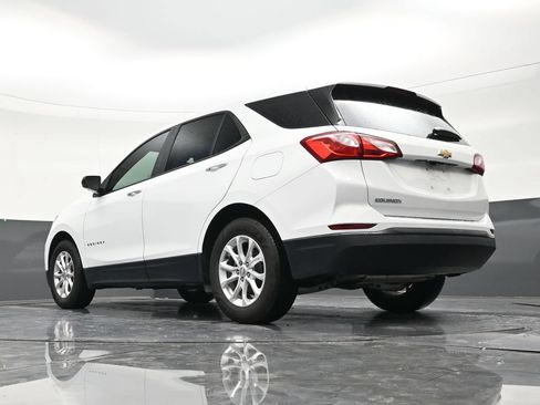 Used 2020 Chevrolet Equinox LS FWD image 19