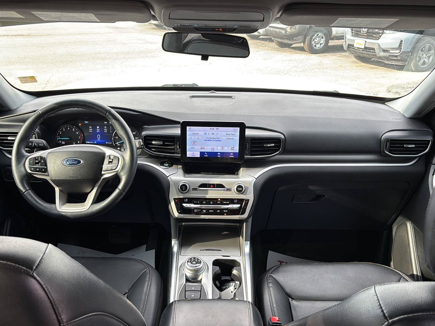 Used 2021 Ford Explorer XLT w/ Equipment Group 202A AWD/4WD image 80