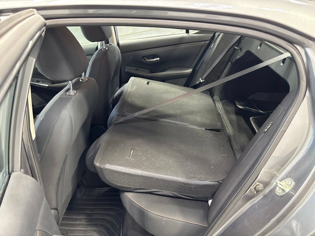 Used 2021 Nissan Sentra SR FWD image 31