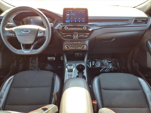 Used 2024 Ford Escape ST-Line image 9