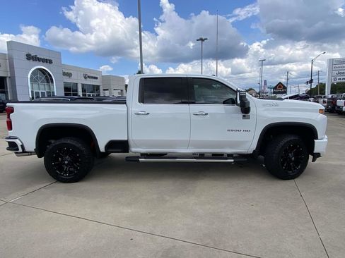 Used 2020 Chevrolet Silverado 2500 High Country w/ Technology Package AWD/4WD image 43