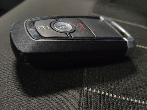 Used 2019 Ford EcoSport SE w/ SE Convenience Package FWD image 27