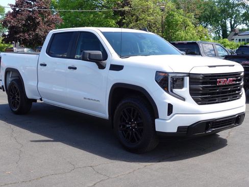 Used 2024 GMC Sierra 1500 Pro w/ Graphite Edition AWD/4WD image 6