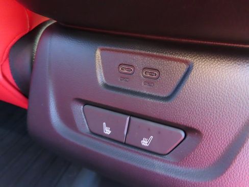 Used 2024 Chevrolet Blazer EV RS image 39