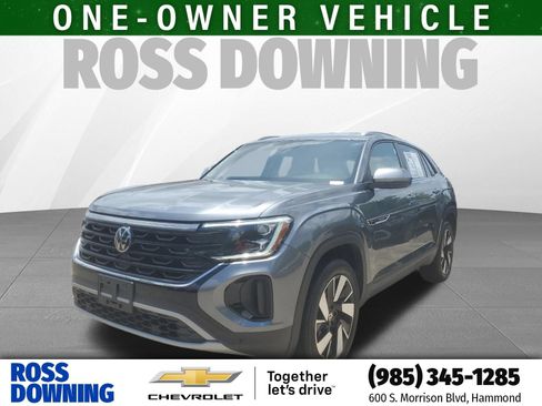 Used 2025 Volkswagen Atlas Cross Sport SE FWD image 1