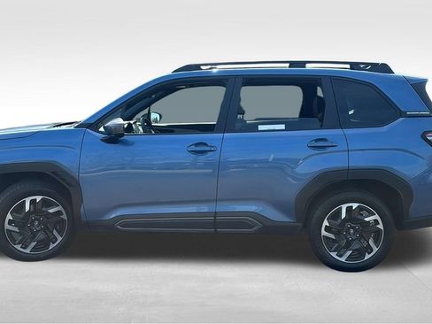 Used 2025 Subaru Forester Limited AWD/4WD image 4