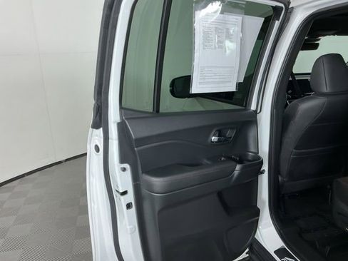 Used 2023 Honda Ridgeline Black Edition image 25