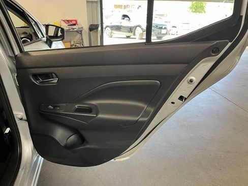 Used 2023 Nissan Versa SV FWD image 15