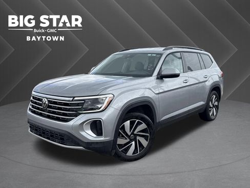 Used 2025 Volkswagen Atlas SE image 1