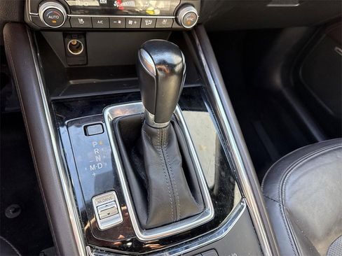 Used 2023 MAZDA CX-5 Signature image 14
