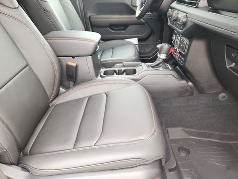 New 2026 Jeep Wrangler Unlimited Rubicon image 14