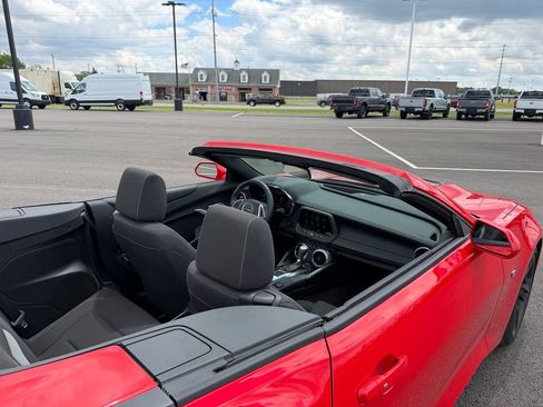 Used 2021 Chevrolet Camaro SS RWD image 20