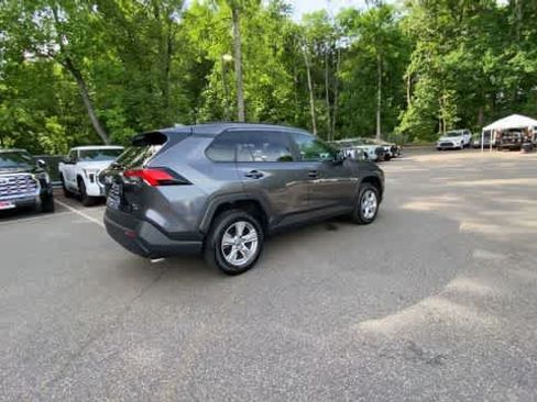 Used 2025 Toyota RAV4 XLE AWD/4WD image 11