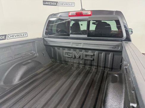 Used 2016 GMC Canyon SLT image 18