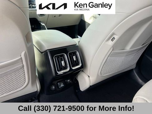 Certified 2023 Kia Sorento SX Prestige AWD/4WD image 45