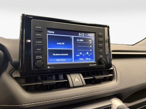 Used 2022 Toyota RAV4 XLE AWD/4WD image 21
