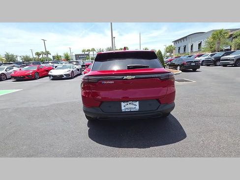 New 2026 Chevrolet Equinox EV LT FWD image 17