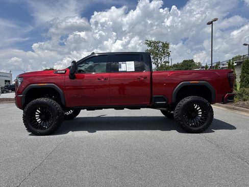 Used 2025 GMC Sierra 2500 AT4 w/ AT4 Premium Plus Package AWD/4WD image 7