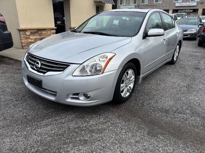 Used 2011 Nissan Altima 2.5 SL w/ Technology Pkg