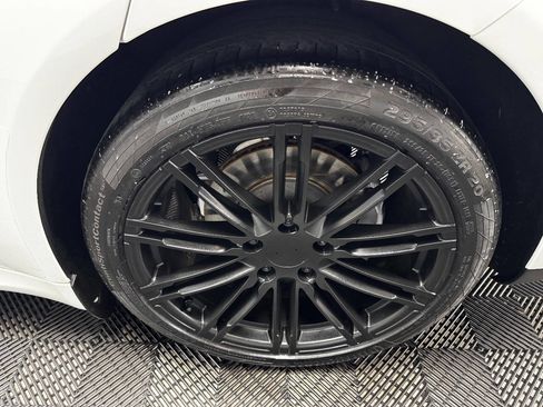 Used 2015 Porsche Panamera 4 image 18