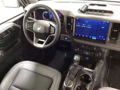 New 2024 Ford Bronco Big Bend w/ Sasquatch Package image 29